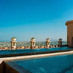 https://sheraton-dubai-mall-of-the-emirates-hotel.dubaihotelsoffers.com